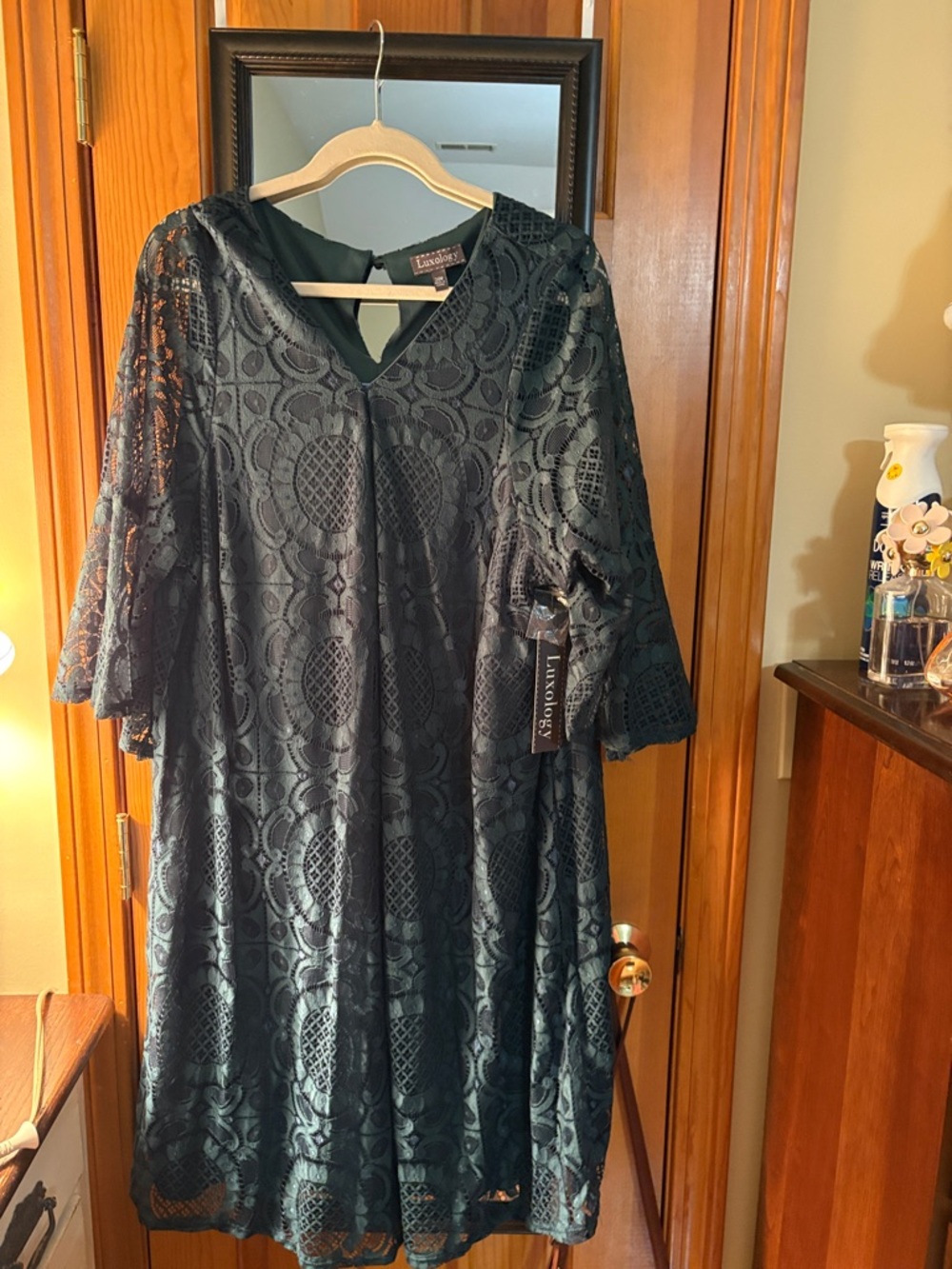 Luxology Dark Green Lace Midi Dress with V-Neck